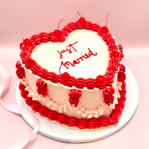 Signature Vintage Heart Cake